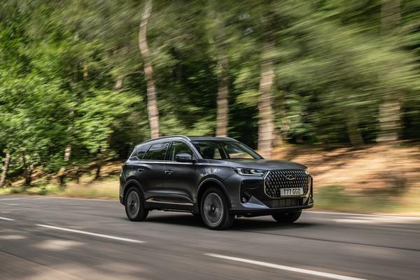 Chery Tiggo 7 SUV in grey